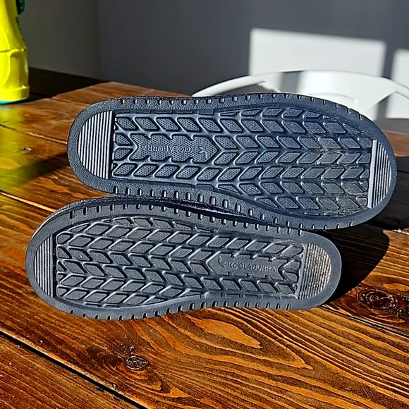 Koolaburra by Ugg Girls Size 5 Black Boots - Picture 8 of 8